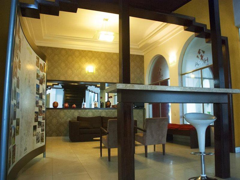 Hara Palace Hotel Curitiba Buitenkant foto