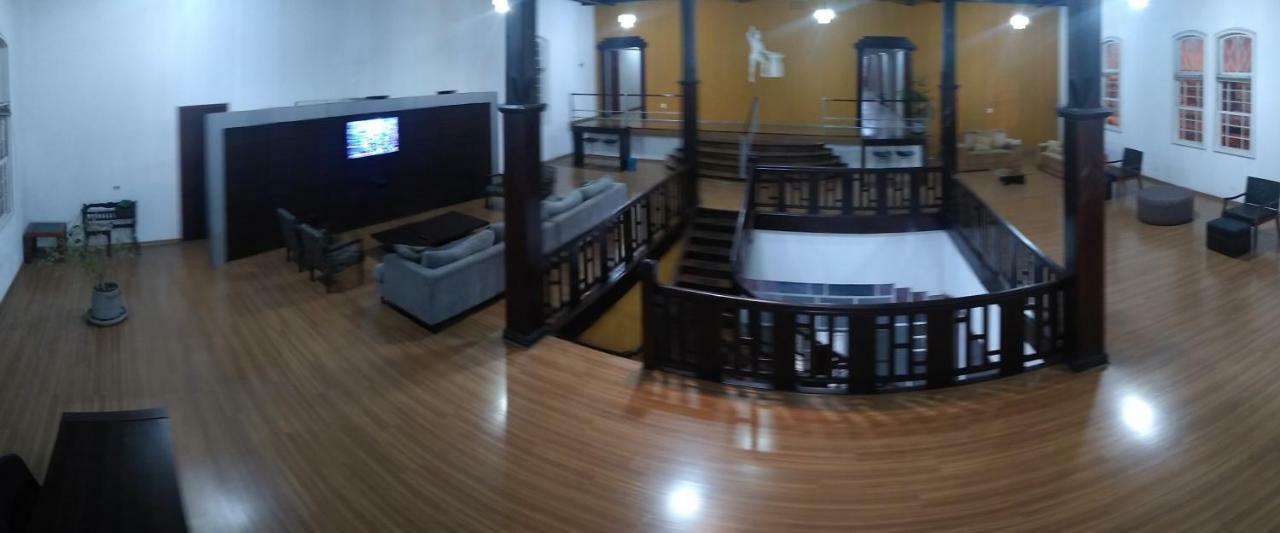 Hara Palace Hotel Curitiba Buitenkant foto